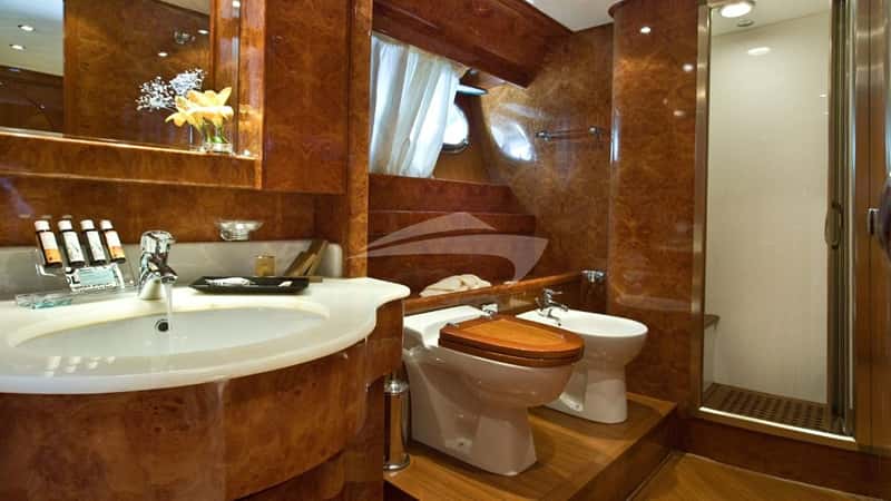 ZOI 26m motor yacht charter, photo 8