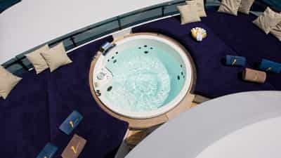 Jacuzzi