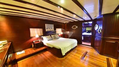 Master cabin detail
