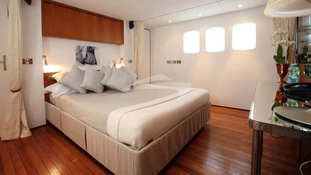 DIONEA yacht charter photo 5