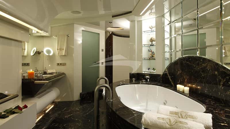 VERA 52m motor yacht charter, photo 6