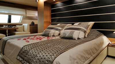 master cabin