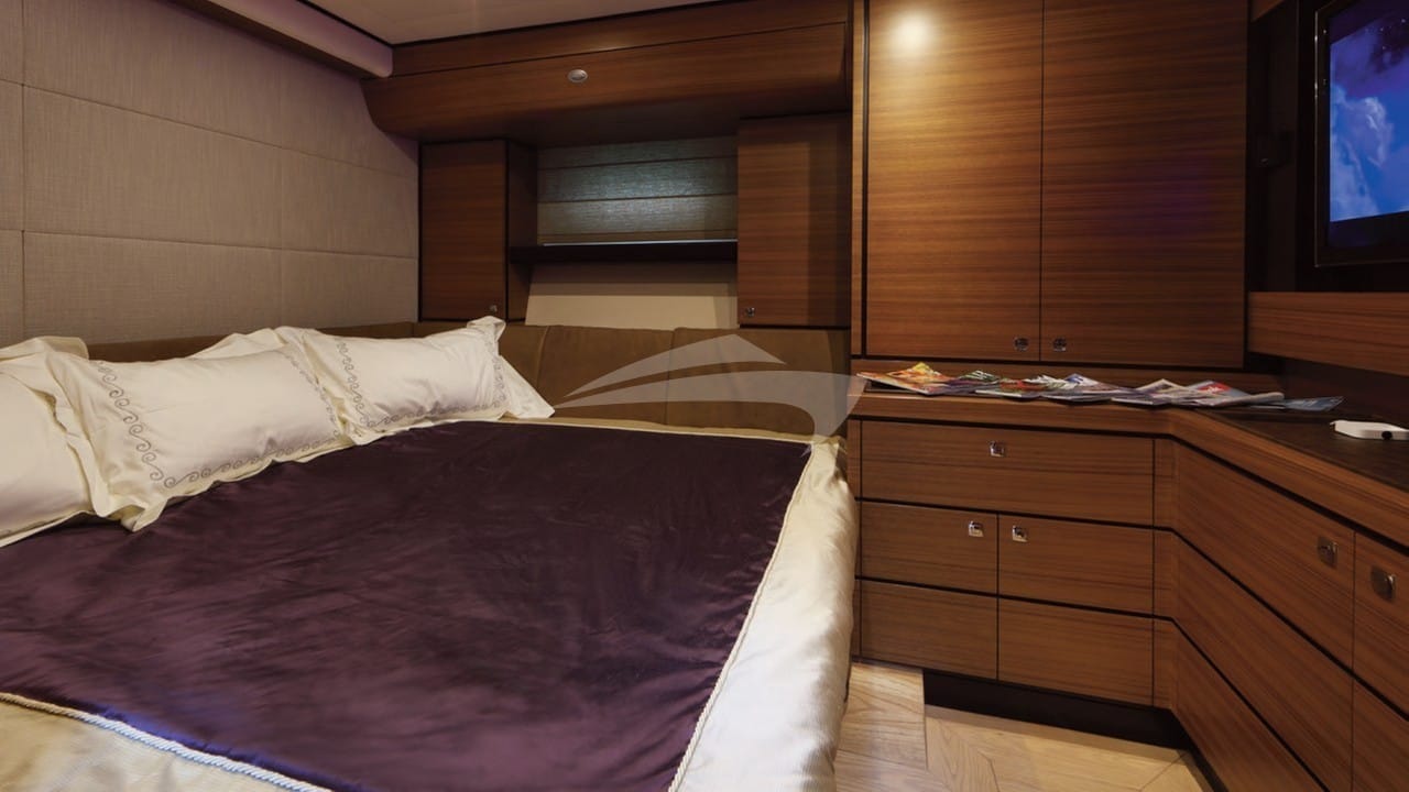 Forward Guest Cabin
