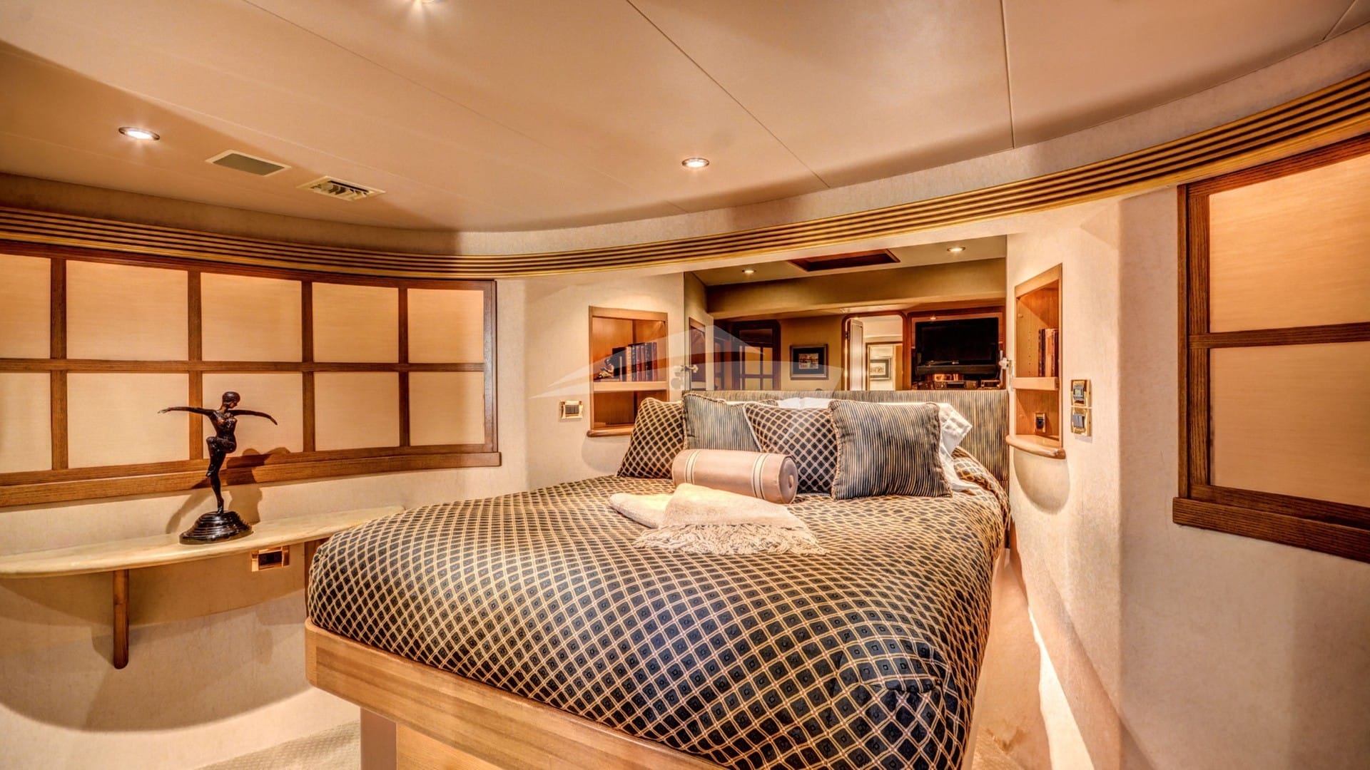 VIP Guest stateroom forward