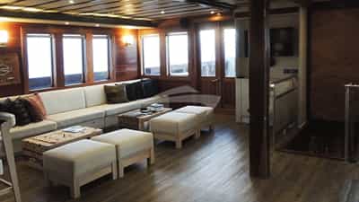 Saloon