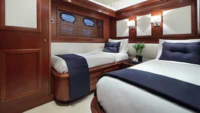 Twin Cabin