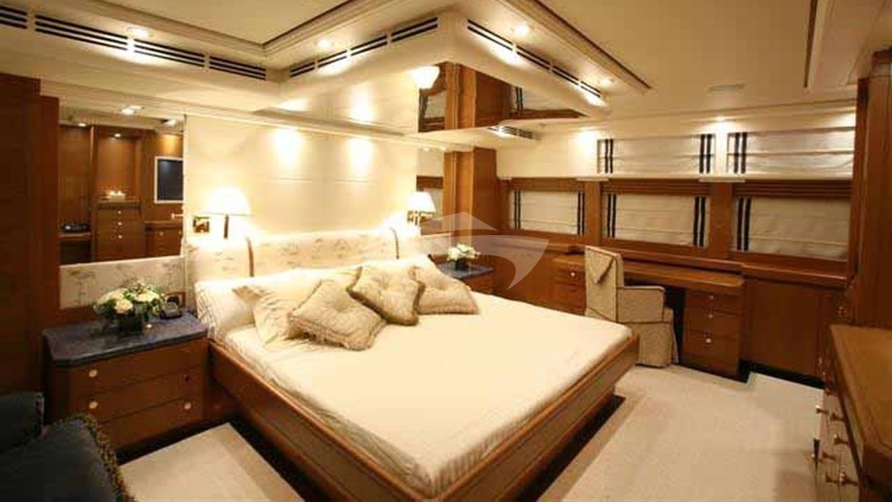 MAster Cabin