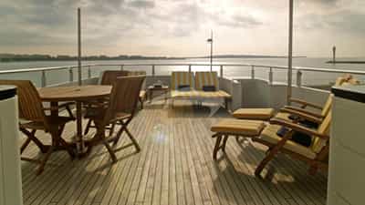 Top Deck