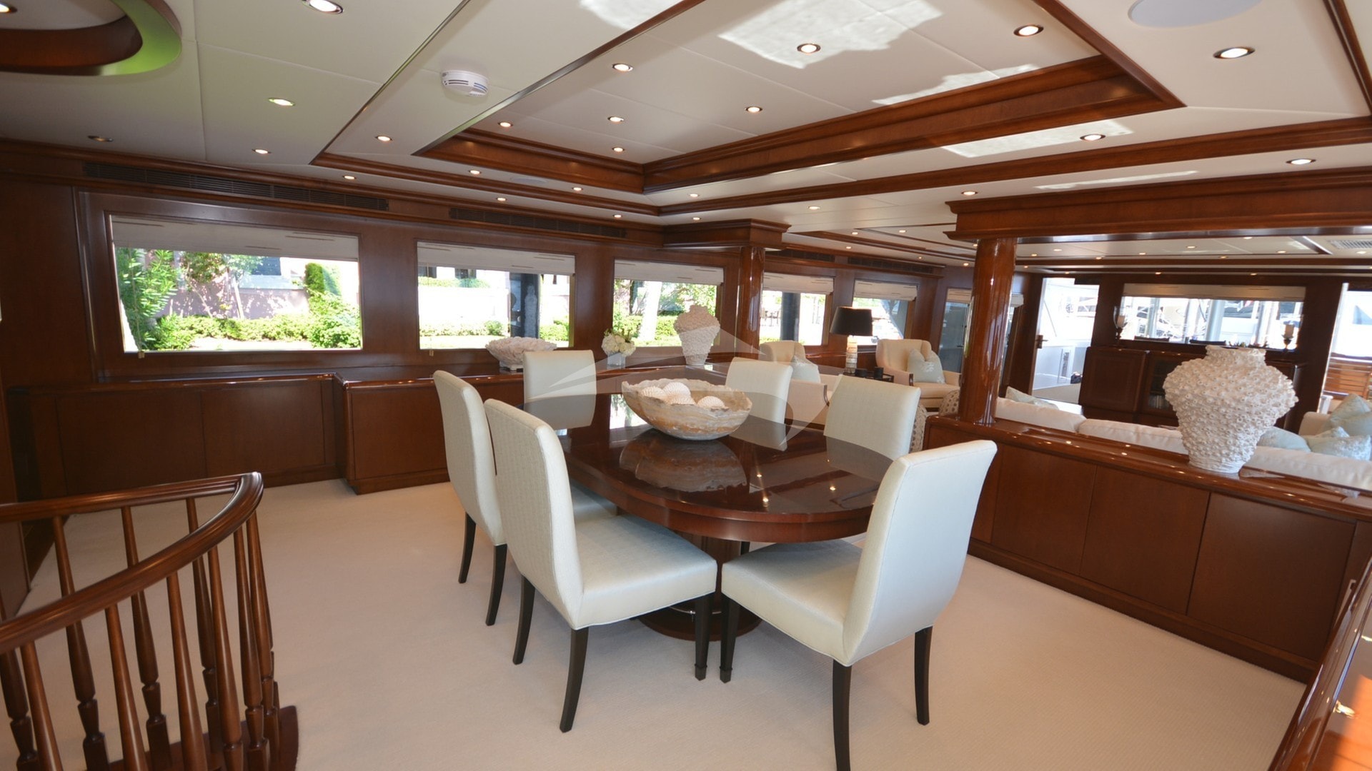 Dining Salon