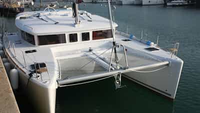 Bow detail