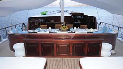 Deck detail