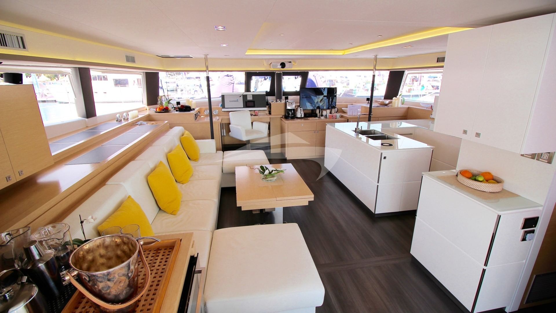 Main Salon Full View