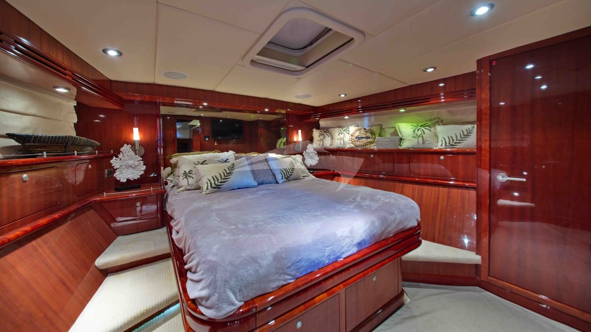 VIP Cabin
