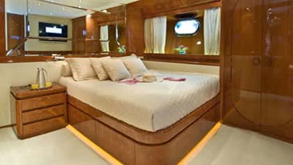 ZOI 26m motor yacht charter, photo 9