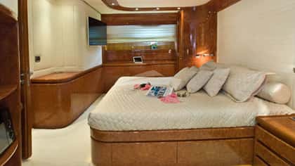 ZOI 26m motor yacht charter, photo 11