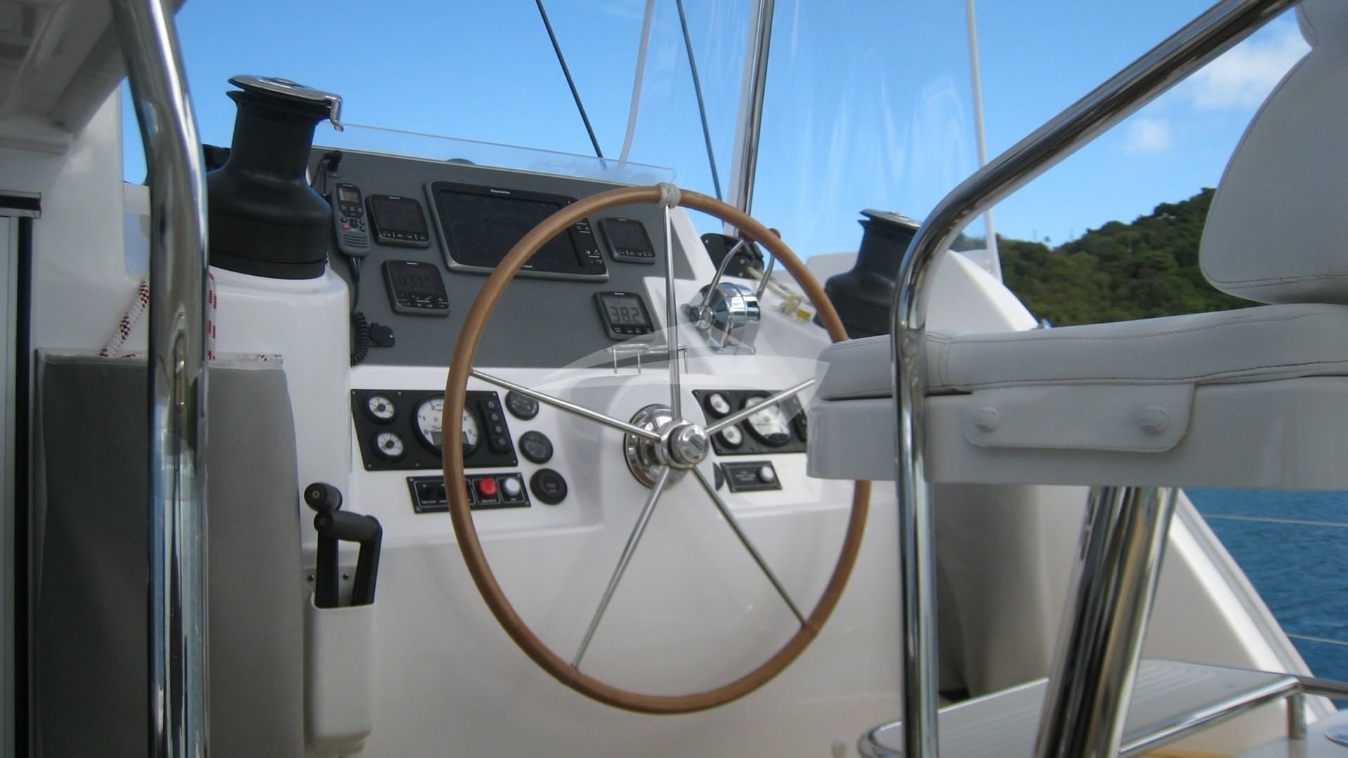 Enclosed Helm Station