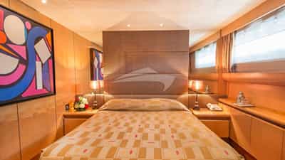 Starboard side aft double cabin