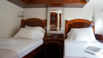 Twin Cabin