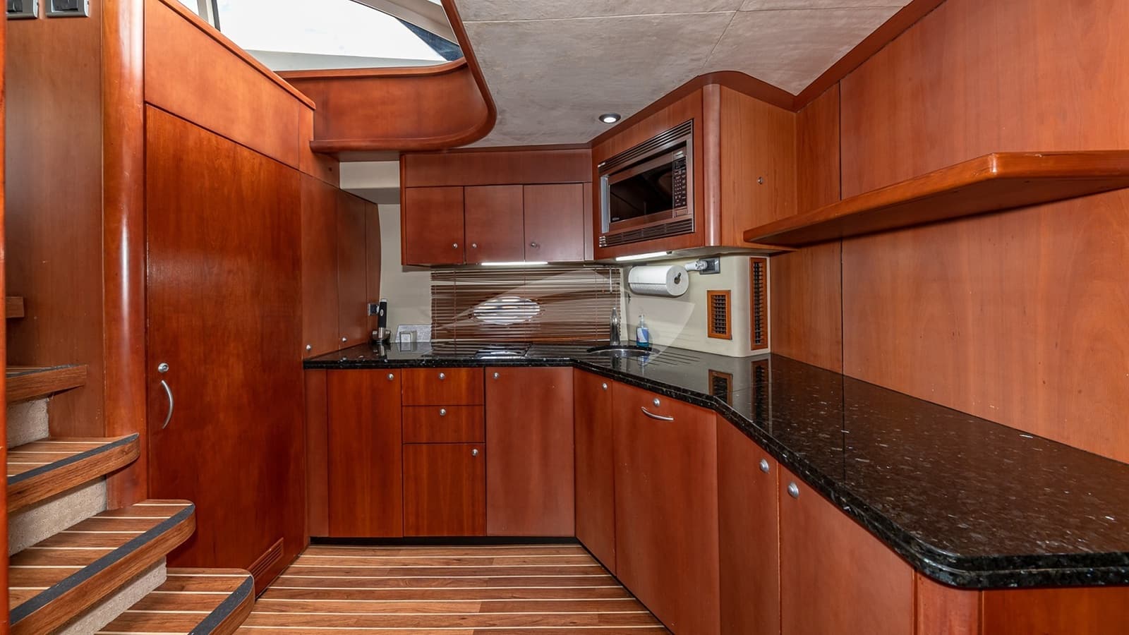 AQUAHOLIC, photo from the yacht portfolio 17