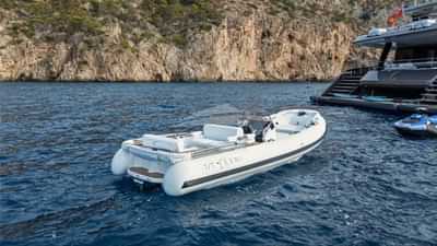 bgyb_charter_sunreef_80_power_tesni_selection_23