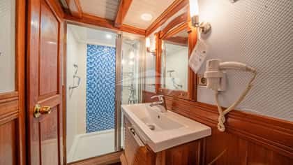 ADMIRAL 47m motor yacht charter, photo 8
