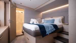 9_Port_Forward_Cabin