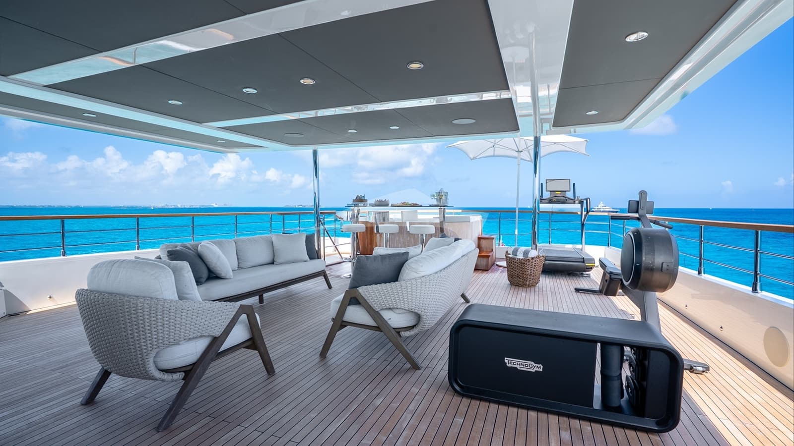 EAU LA LA, photo from the yacht portfolio 25