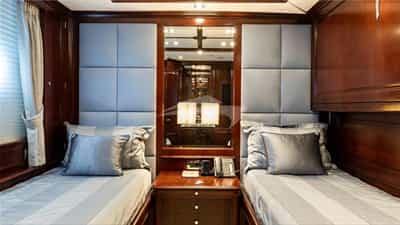Twin Cabin