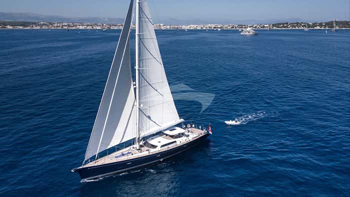 LADY 8 29m sailing yacht charter, photo 3