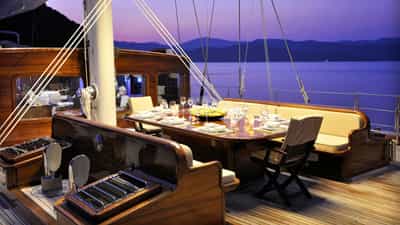 Deck Dining