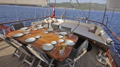Deck Dining