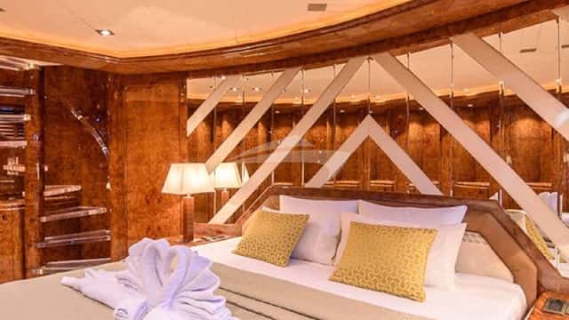 PAULA III yacht charter photo 4
