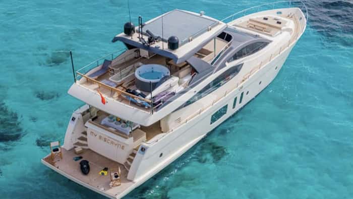 BISCAYNE 23m motor yacht charter, photo 4