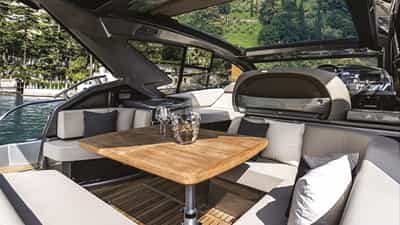 Flybridge Seating