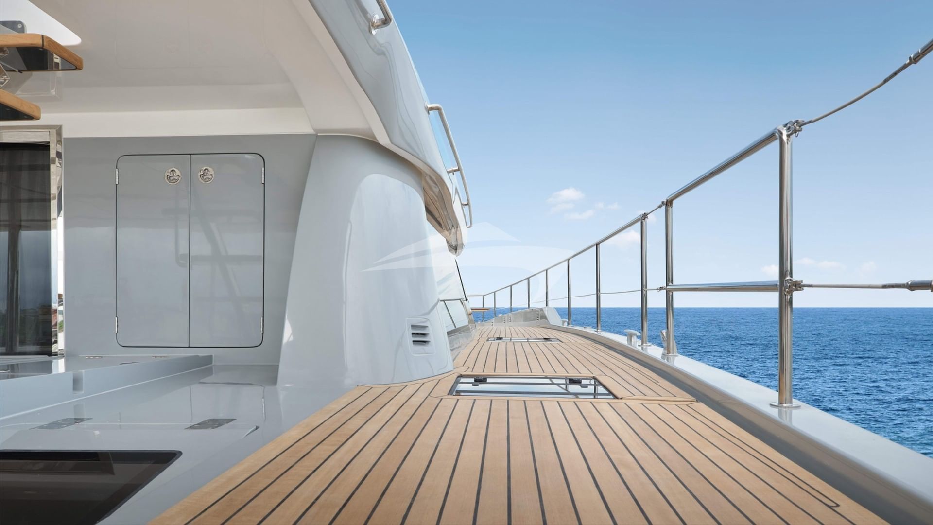 Side Deck Walkway