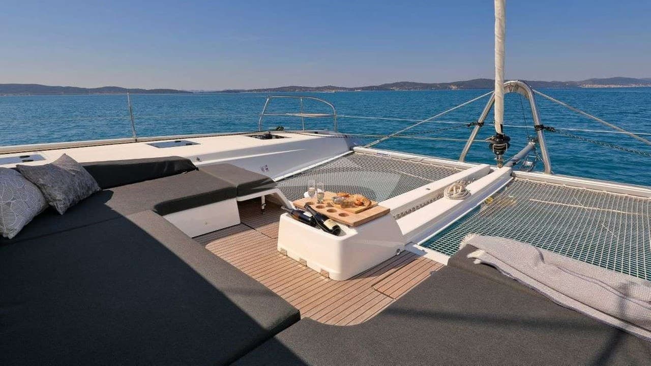 CHAMPAGNE PLEASE, photo from the yacht portfolio 4