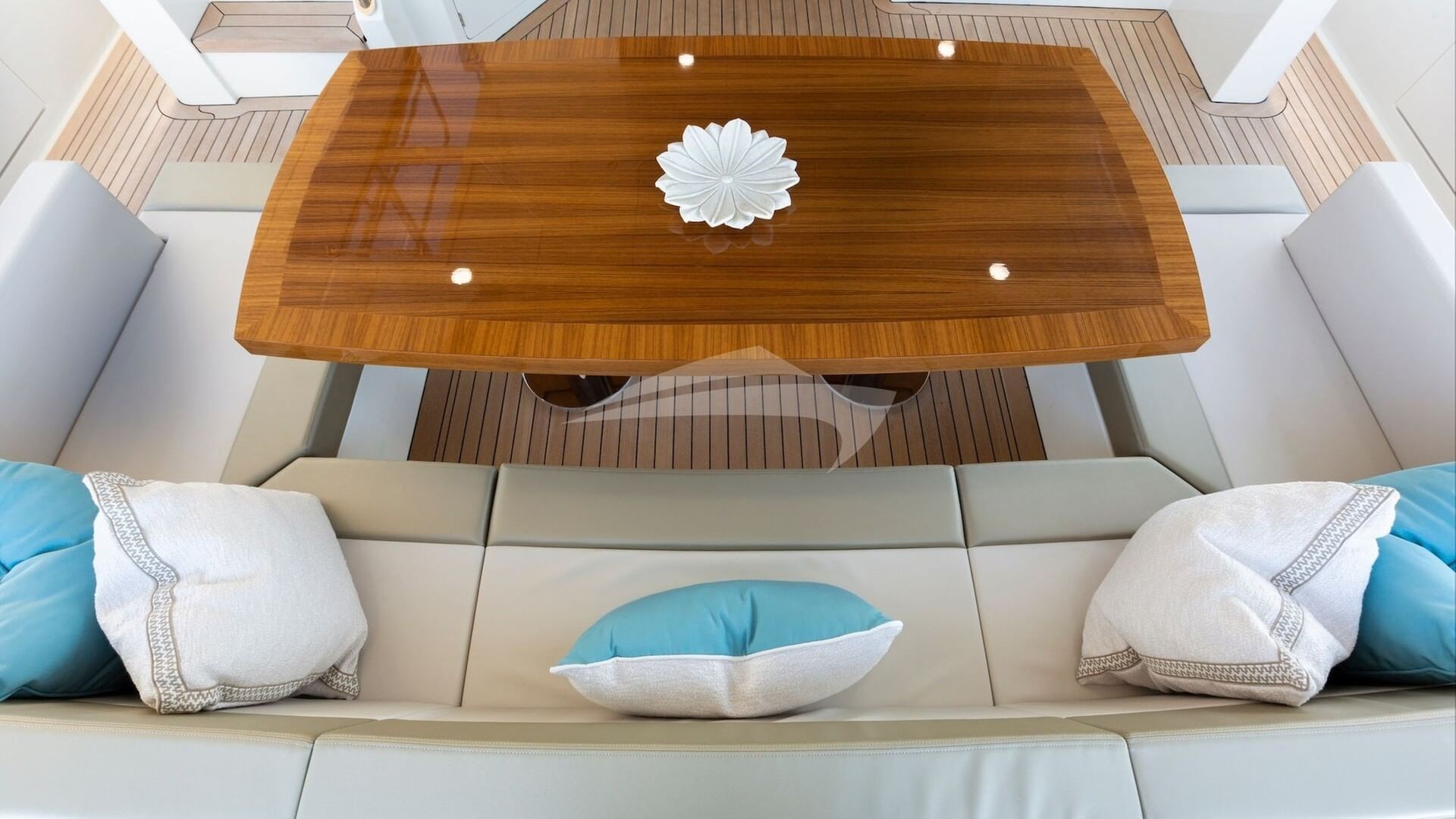 Aft Deck Table and Seating