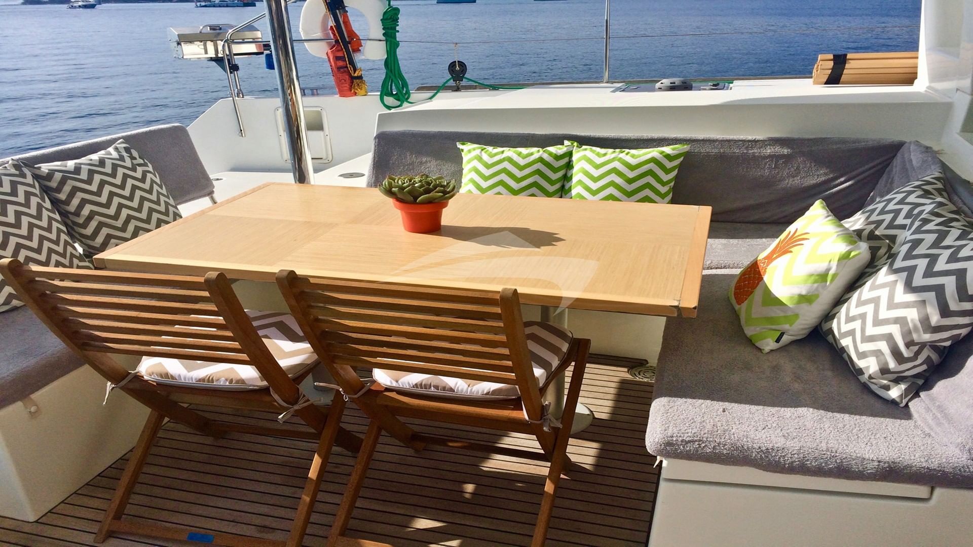 Aft Deck seating