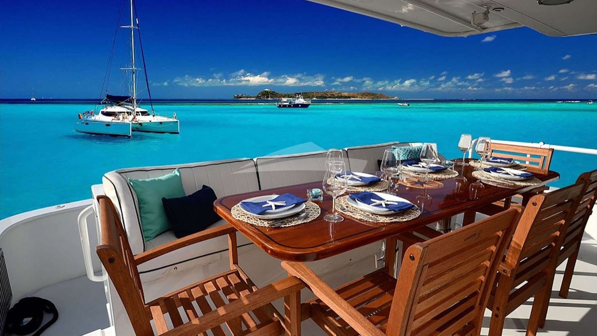 Aft Alfresco Dining for 8