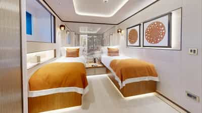 Twin Cabin - Port