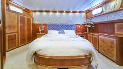 VIP Cabin