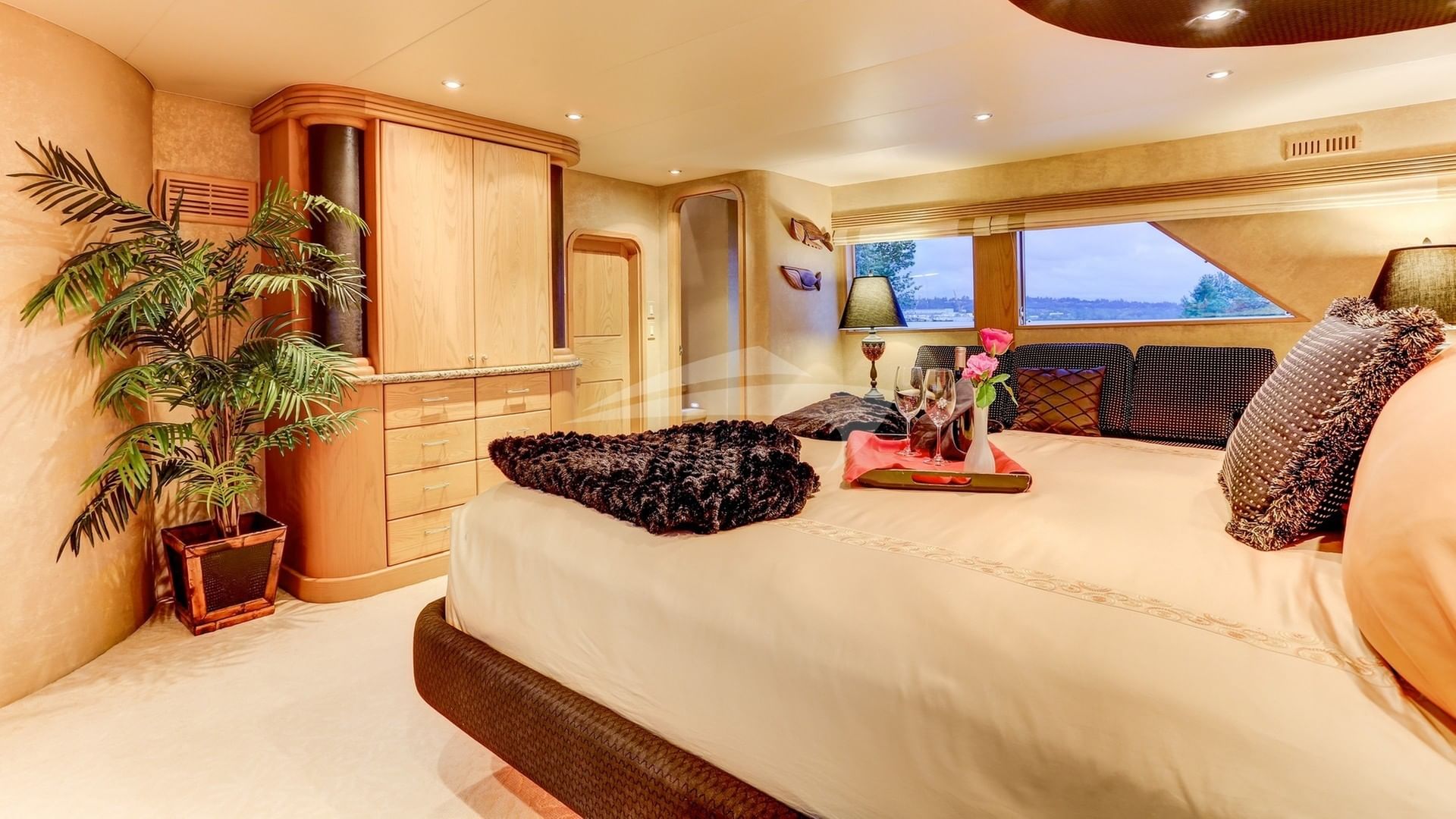 Master Suite on main deck with access to forward d