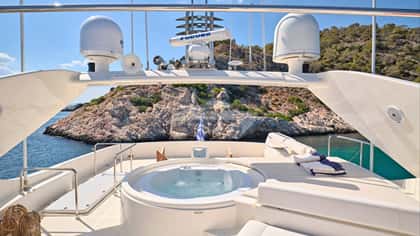ESTIA ORION 27m motor yacht charter, photo 9