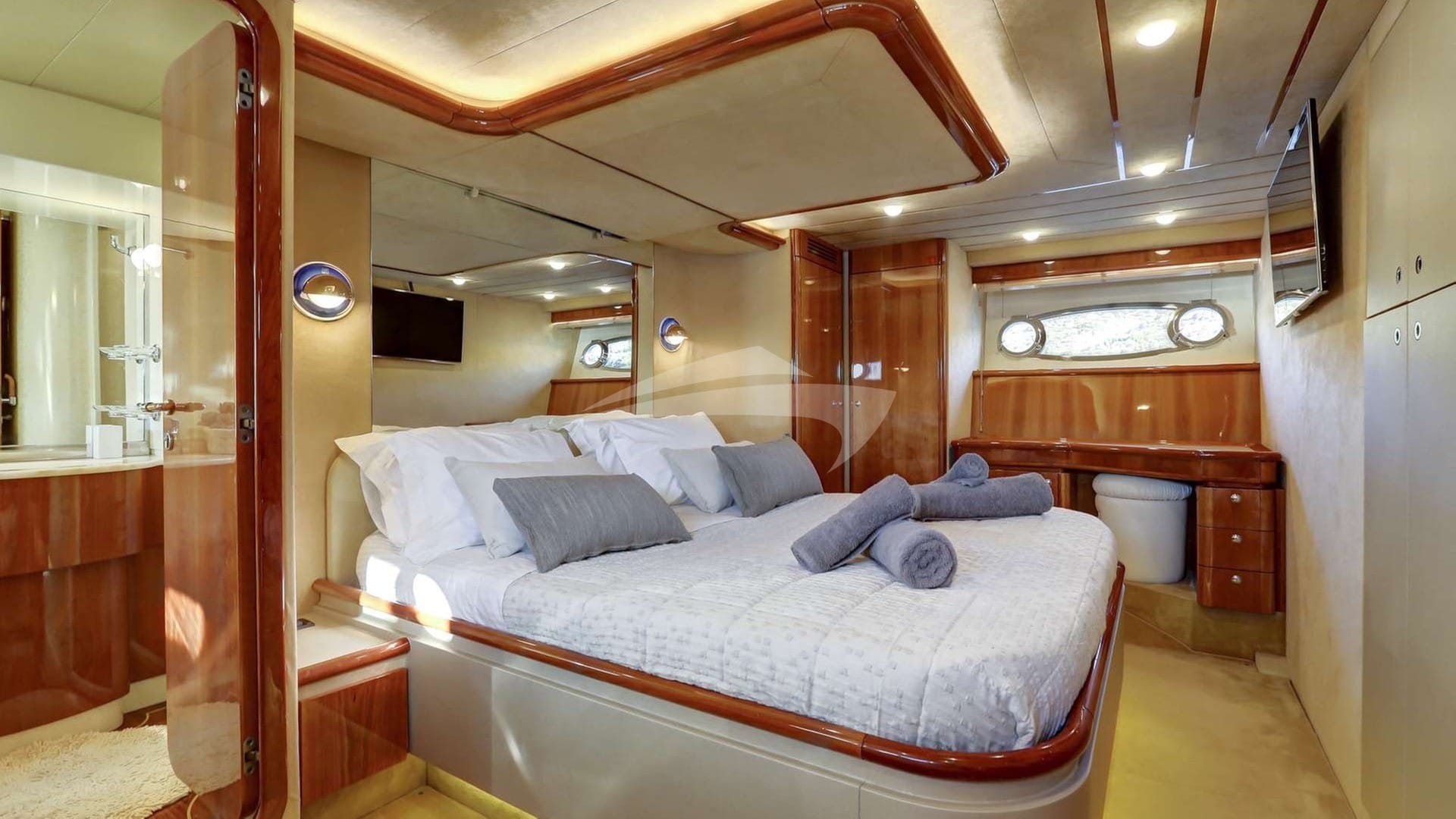 Master Cabin