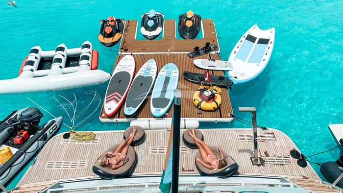 OCULUS 39m motor yacht charter, photo 4