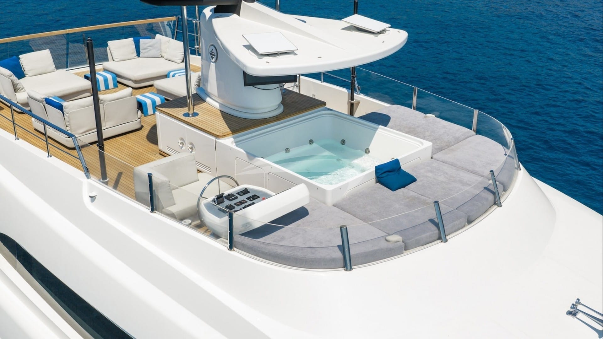 Jacuzzi on flybridge with 30" HD TV positioned above