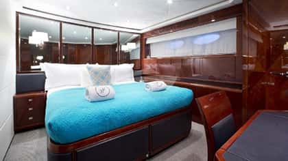 MOLLY MALONE 29m motor yacht charter, photo 7