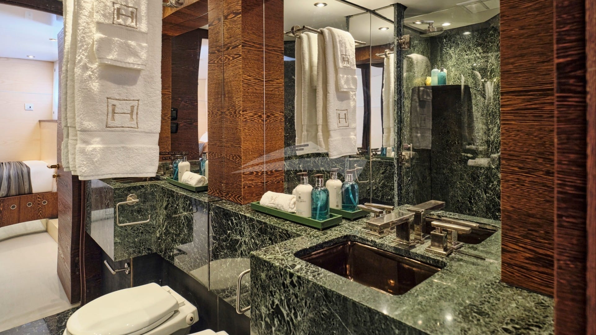 Single Cabin Bathroom