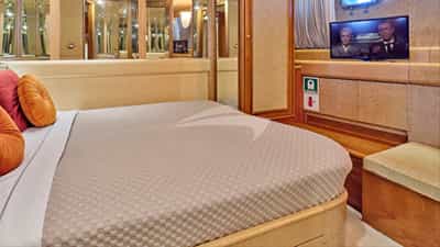 Double Cabin