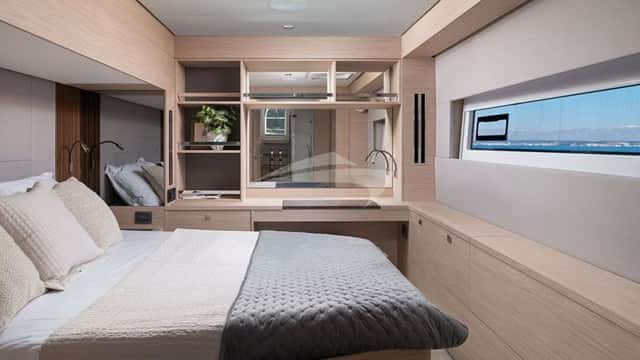 DIAMOND DIVA yacht charter photo 5